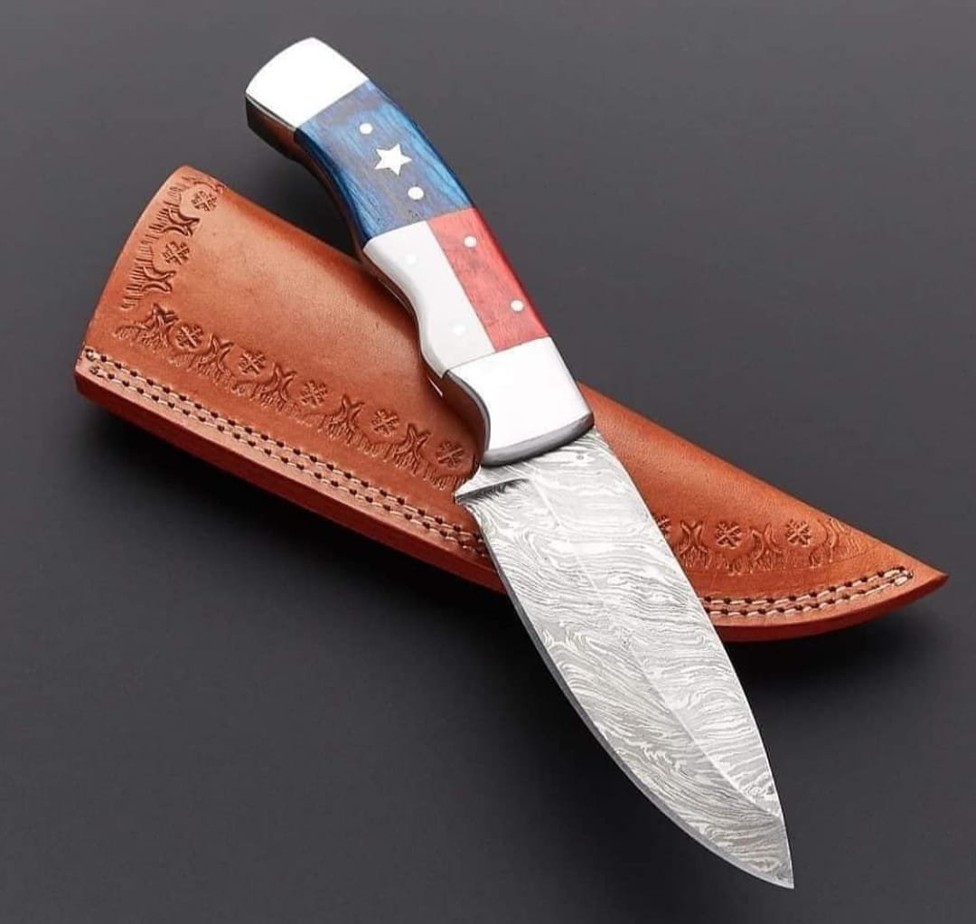 Engraved Texas Flag Hunting Knife with Damascus Steel Blade main image 0
